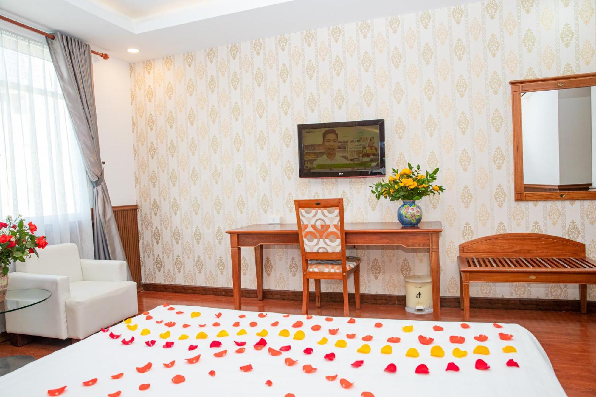 Tre Xanh Hotel Pleiku Exterior photo